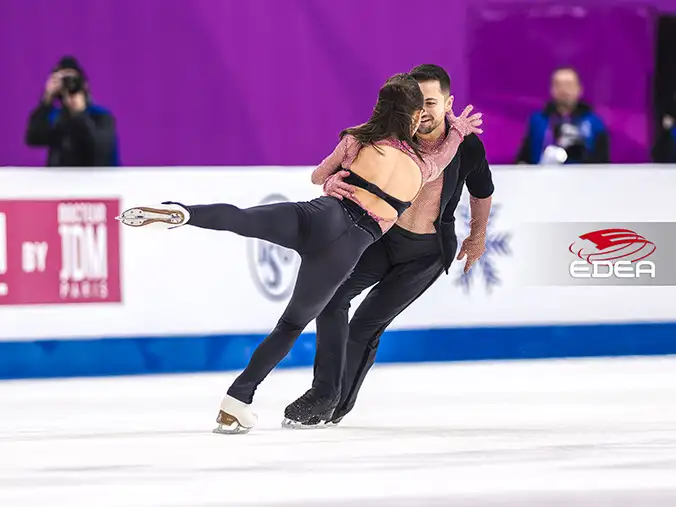Ice Gallery Skates U.S.